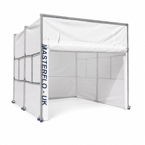 Mobile retractable enclosure