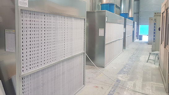 Dry filter wall paint bays